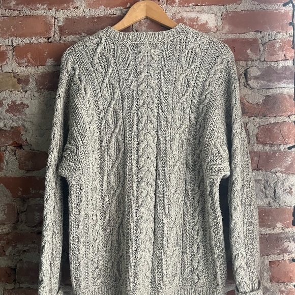 Banana Republic Unisex Cotton Linen Silk Crewneck Sweatshirt in Beige Cableknit - Picture 7 of 7